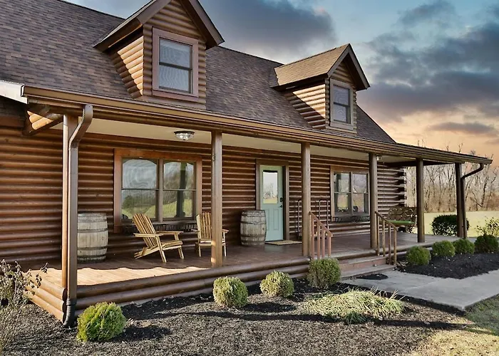 Rec Farm-Log Cabin On Farm, Lake, Hot Tub,Arcade, Pickleball